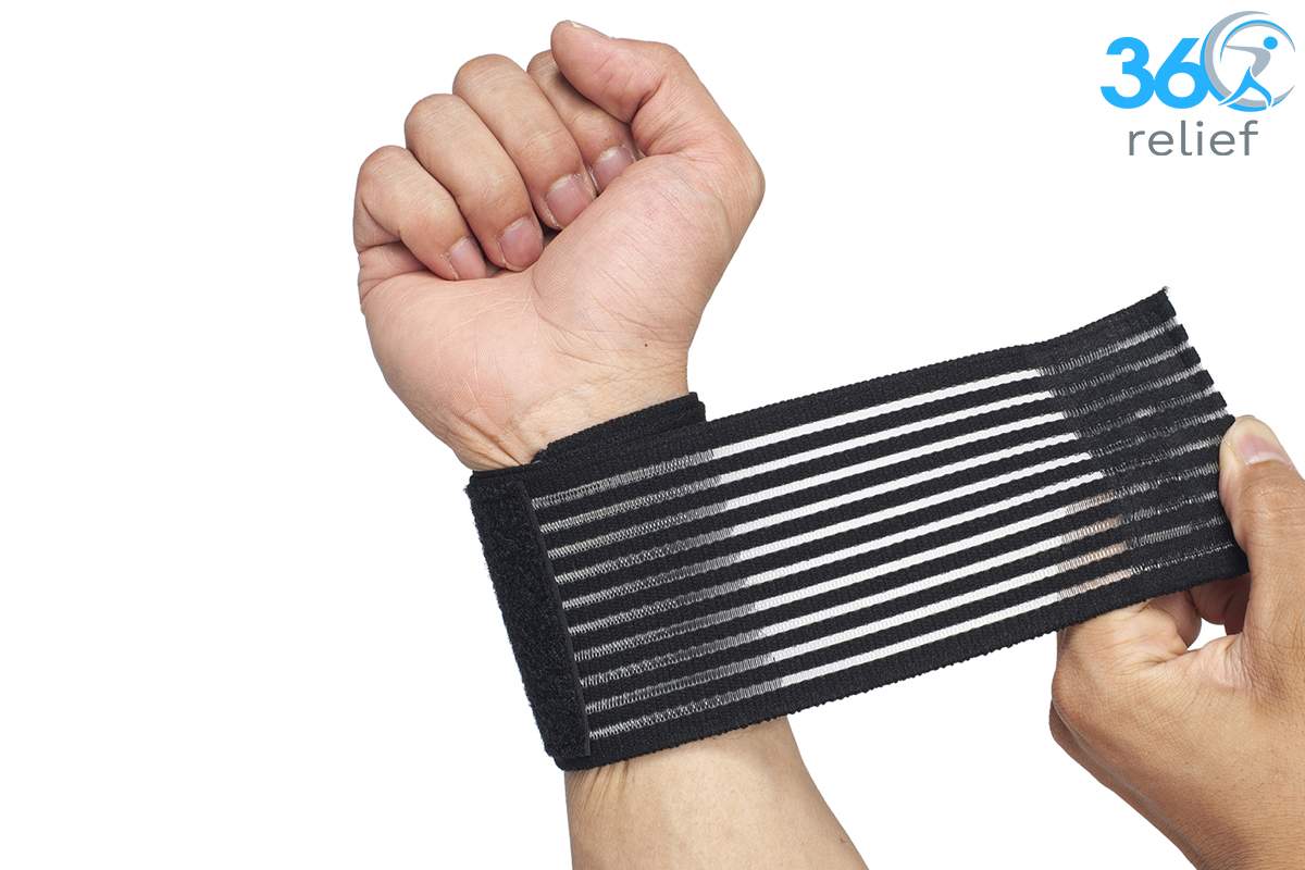 7-reasons-to-wear-wrist-wraps-during-a-workout